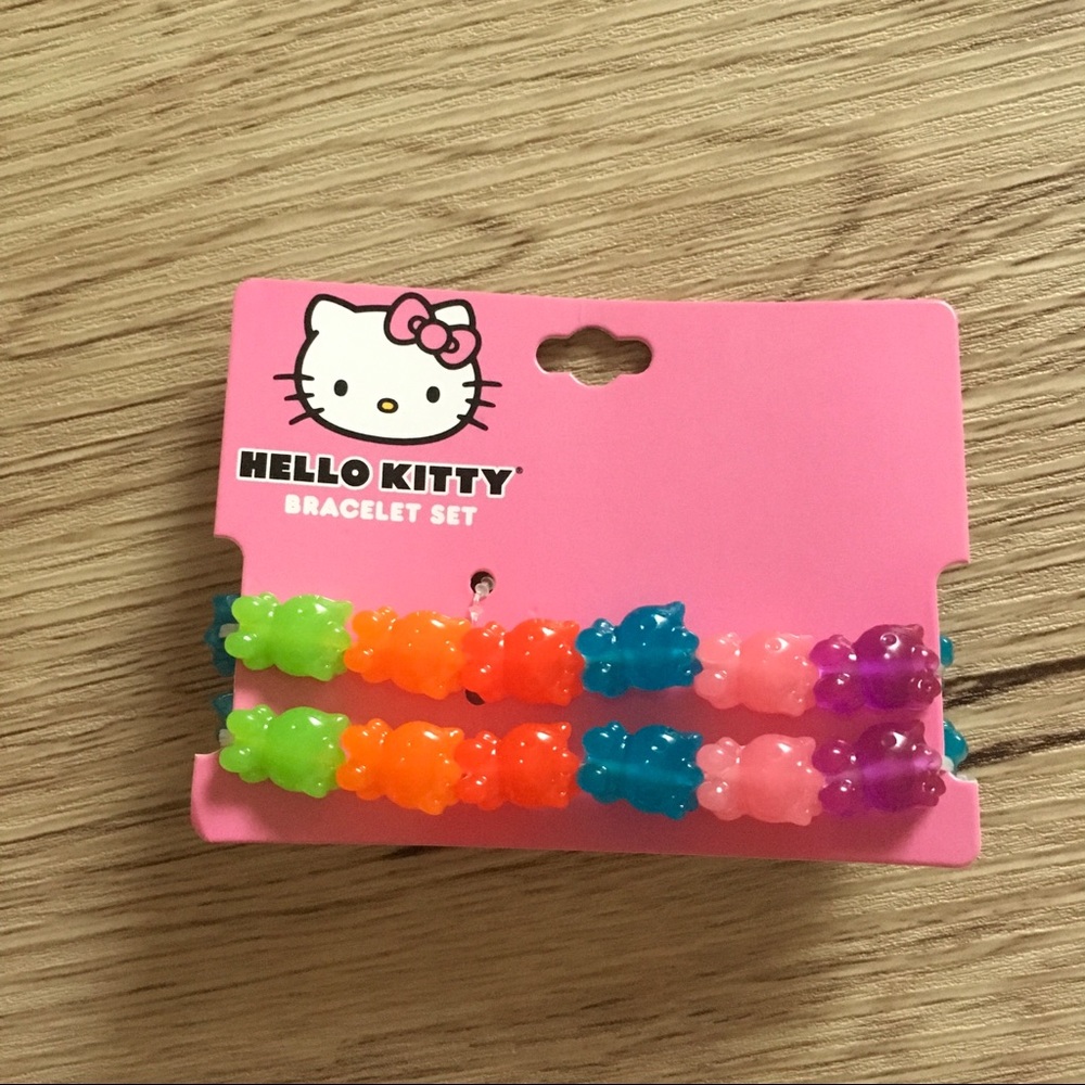 Hello Kitty Bundle - Picture 3 of 4